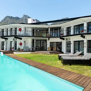 Neighbourgood 1st Crescent Kapstadt